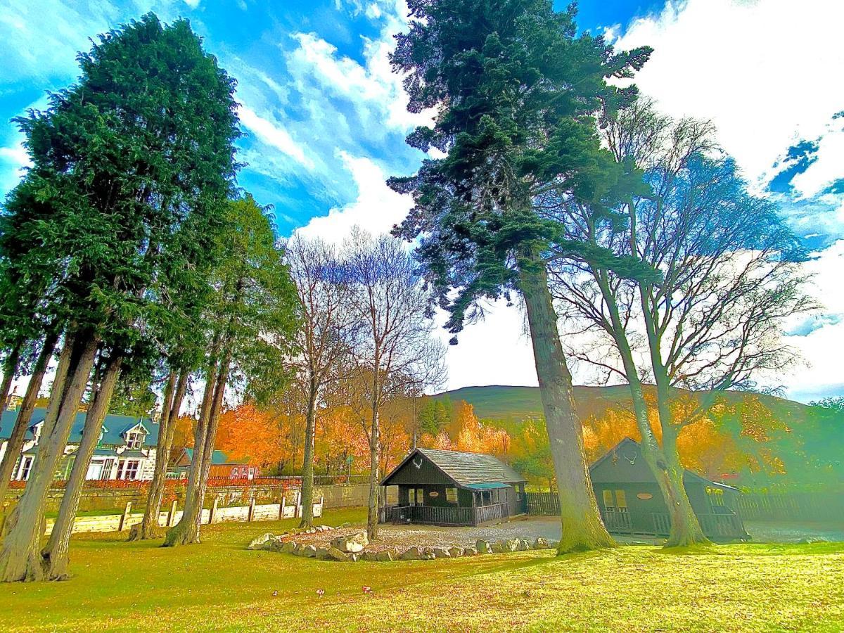 Braemar Lodge Cabins Not For Profit المظهر الخارجي الصورة